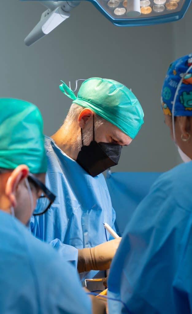 Dr. Salvador Medina Sánchez, Plastic Surgeon