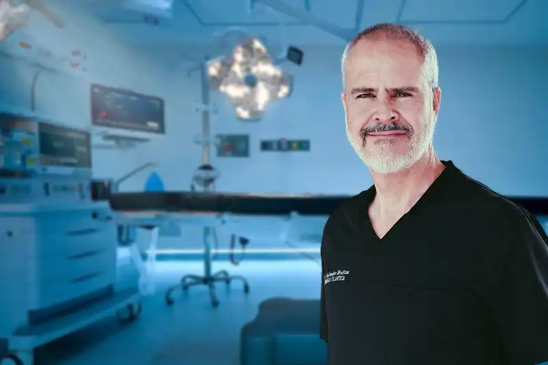 Dr. Salvador Medina Mhm 01